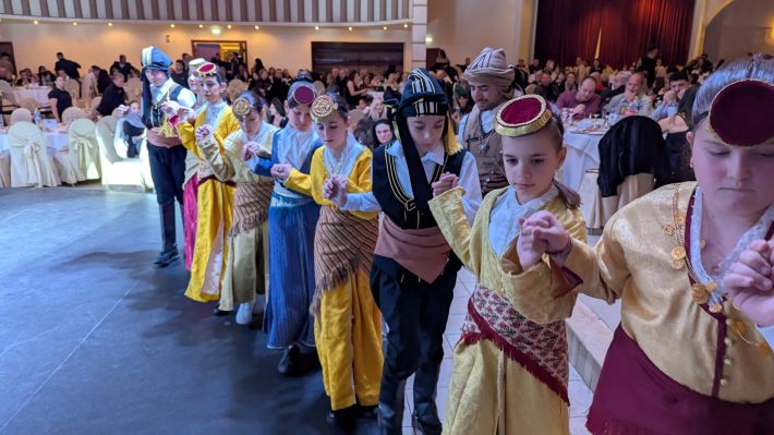 PXL_20251227_202442232.MP